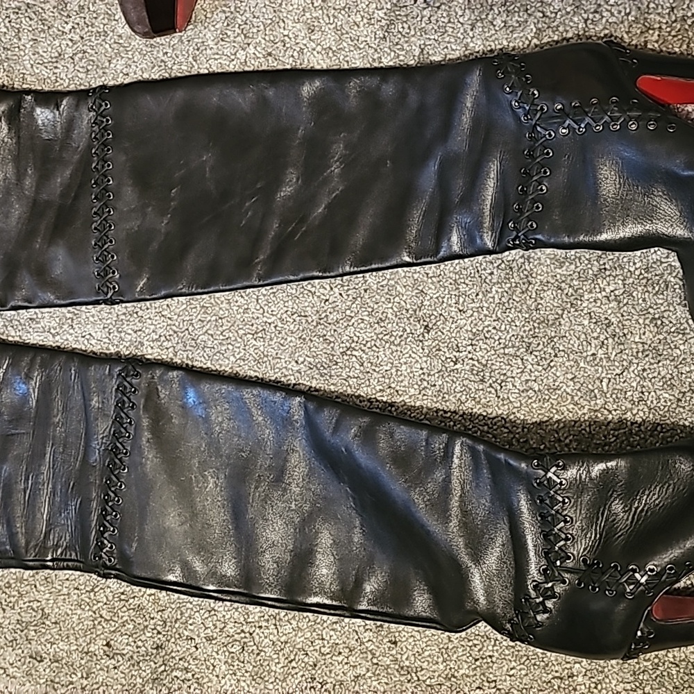 Christian louboutin black thigh high boots - Picture 3 of 16